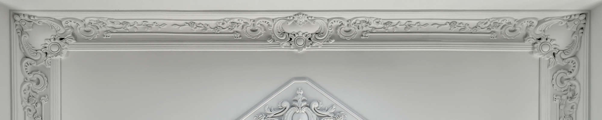 plaster-moulding-hero plaster-moulding-hero